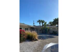 1186 Center Pl, Sarasota, FL 34236, Sold 02/28/22