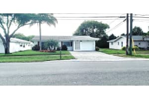 9504 Oakhurst Rd, Seminole, FL 33776, Sold 03/16/22