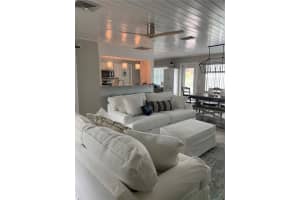 9204 Kingston Rd, Bradenton, FL 34210, Sold 04/25/22