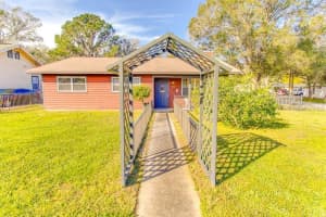 3890 40th St S, St. Petersburg, FL 33711, Sold 04/27/22