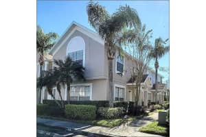 637 Kensington Lake Cir, Brandon, FL 33511, Sold 05/10/22