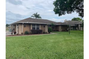 824 Carlton Ct, Winter Haven, FL 33884, Sold 06/03/22