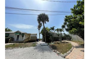 421 Casey Key Rd, Nokomis, FL 34275, Sold 05/11/22