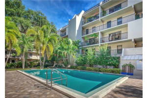 105 4th Ave NE, St. Petersburg, FL 33701, Sold 06/17/22