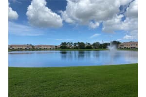 3590 Parkridge Cir, Sarasota, FL 34243, Sold 08/02/22