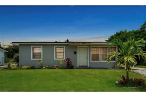 1330 8th St, West Palm Beach, FL 33401, Sold 09/12/22