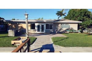 12275 6th St E, Treasure Island, FL 33706, Sold 09/29/22