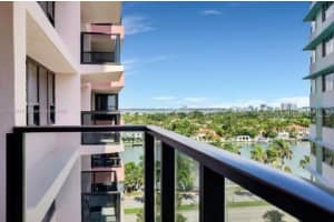 5225 Collins Ave, Miami, FL 33140, Sold 10/31/22