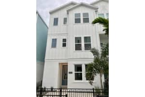 2509 Boone Ct, Sarasota, FL 34237, Sold 12/12/22