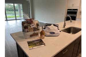 5773 Long Shore Loop, Sarasota, FL 34238, Sold 12/16/22