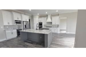 5321 Lake Venice Dr, Wimauma, FL 33598, Sold 12/21/22