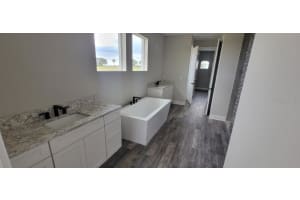 5321 Lake Venice Dr, Wimauma, FL 33598, Sold 12/21/22