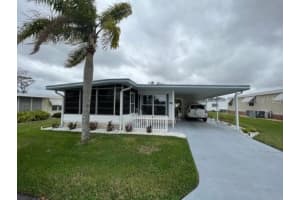 102 Caladium St, Leesburg, FL 34748, Sold 04/10/23