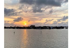3 Harbour Isle Dr E, Fort Pierce, FL 34949, Sold 08/29/23