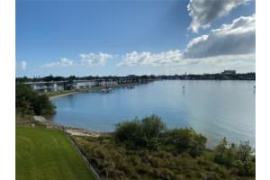3 Harbour Isle Dr E, Fort Pierce, FL 34949, Sold 08/29/23