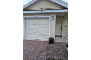 4122 11th St E, Bradenton, FL 34208, Sold 09/08/23