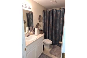 4122 11th St E, Bradenton, FL 34208, Sold 09/08/23