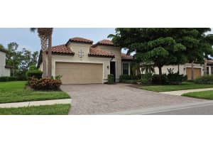 2409 Vaccaro Dr, Sarasota, FL 34231, Sold 09/08/23