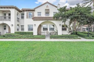 4244 Cascada Cir, Hollywood, FL 33024, Sold 11/16/23