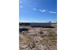 2201 4th St E, Palmetto, FL 34221, Sold 12/01/23