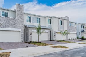 326 Bogey Dr, Davenport, FL 33837, Sold 11/07/23