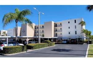 7625 Sun Island Dr S, South Pasadena, FL 33707, Sold 02/29/24
