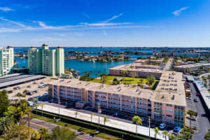 300 64th Ave, St Pete Beach, FL 33706, Sold 03/28/24