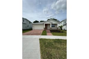 2737 Park Ridge St, Apopka, FL 32712, Sold 04/12/24