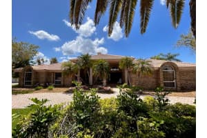 4268 Las Palmas Way, Sarasota, FL 34238, Sold 04/30/24