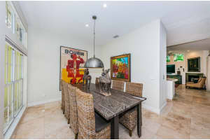 812 Live Oak Terrace NE, St. Petersburg, FL 33703, Sold 06/05/24