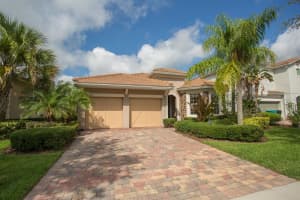12008 Autumn Fern Ln, Orlando, FL 32827, Sold 07/01/24