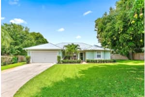 2084 NW 19th Dr, Stuart, FL 34994, Sold 08/12/24