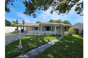 1369 Canterbury Rd N, St. Petersburg, FL 33710, Sold 09/23/24