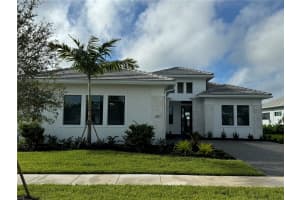 5037 Fairhope Cir, Lakewood Ranch, FL 34211, Sold 09/11/24