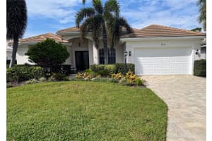 135 Wayforest Dr, Venice, FL 34292, Sold 10/16/24