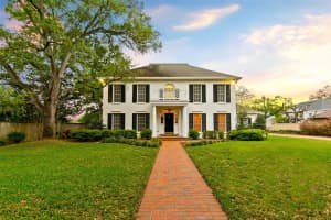 2900 W Chapin Ave, Tampa, FL 33611, Sold 10/17/24