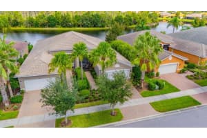 15843 Aurora Lake Cir, Wimauma, FL 33598, Sold 11/14/24