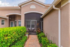 15843 Aurora Lake Cir, Wimauma, FL 33598, Sold 11/14/24