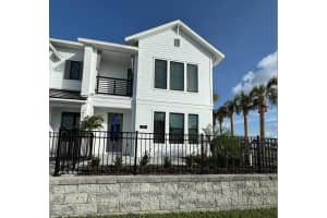 1607 Springwell Ln, Sarasota, FL 34240, Sold 11/08/24