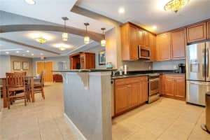 2305 Edgewater Dr, Orlando, FL 32804, Sold 11/19/24