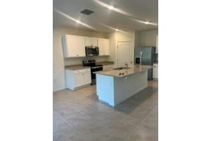 616 Pk Pl Blvd, Davenport, FL 33837, Sold 11/04/24