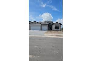 4922 Oyster Pearl St, Bradenton, FL 34211, Sold 01/09/25