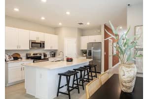 5160 Quakers Pl, St Cloud, FL 34769, Sold 12/02/24