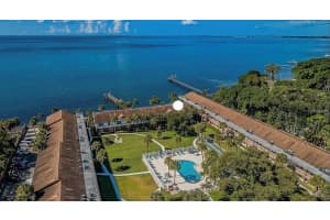 650 Pinellas Point Dr S, St. Petersburg, FL 33705, Sold 01/21/25