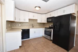 1317 E Myrtle St, Lakeland, FL 33801, Sold 03/04/25