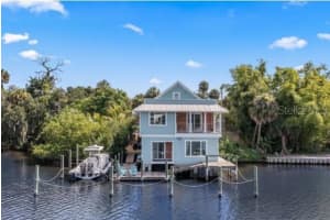 1072 Hyde Park Ln, Melbourne, FL 32935, Sold 04/04/25