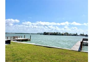 15719 Redington Dr, Redington Beach, FL 33708, Sold 04/17/25