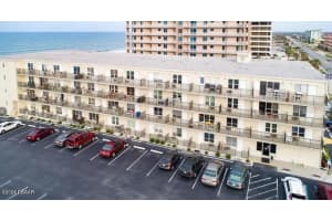 3727 S Atlantic Ave, Daytona Beach, FL 32118, Sold 04/23/25