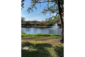 5031 Kestral Park Dr, Sarasota, FL 34231, Sold 04/30/25