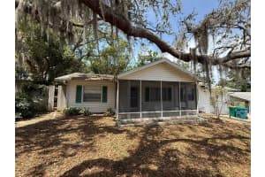 1070 Jasmine St, Eustis, FL 32726, Sold 04/28/25